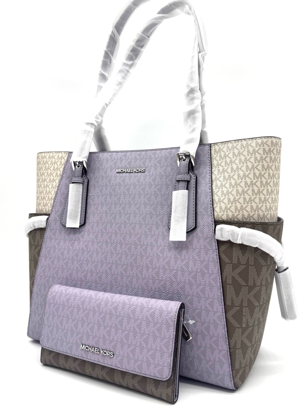 Michael Kors Voyager Large Color-Block Tote Bag w Matching Trifold Wallet Lilac